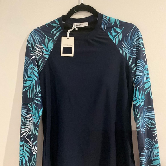 NWT 2 PIECE FUN IN THE SUN/BEACH/GYM BY CHARMING & MODERN JASAMBAC SHORTS w/TOP - Picture 4 of 7